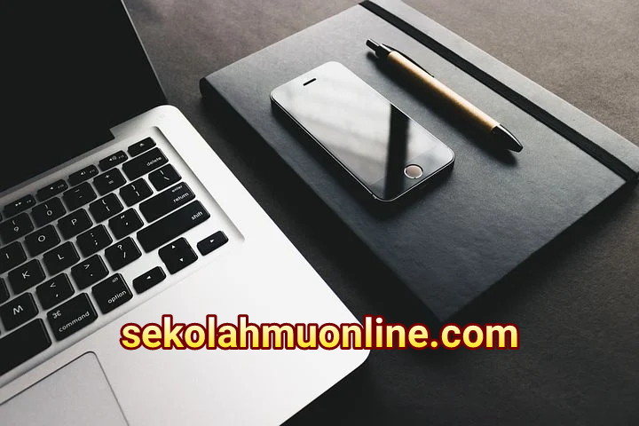 🎒Rekomendasi Peralatan Pelajar yang Perlu Dimiliki - SekolahMuOnline Apa Saja Gadget Yang Wajib Dimiliki Pelajar